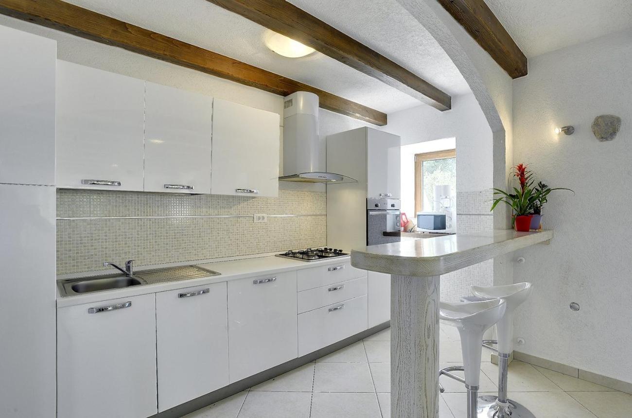 Villa Bella Lupoglav  Экстерьер фото